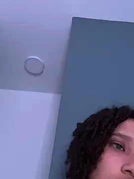 Stefy sophie03 online show from June 25, 2026, 5:23 am