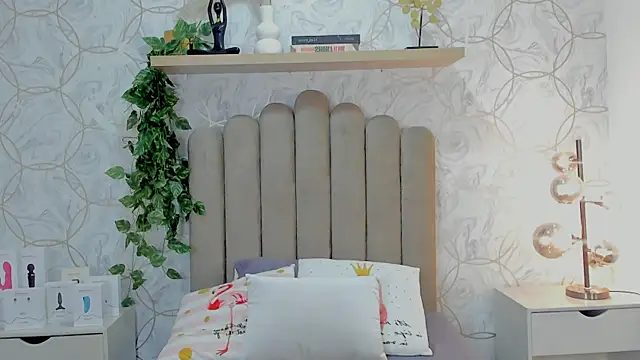 katherine glow online show from June 29, 2026, 7:14 pm