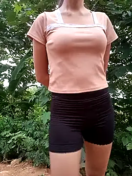 Elena Mia online show from July 14, 2026, 10:48 pm