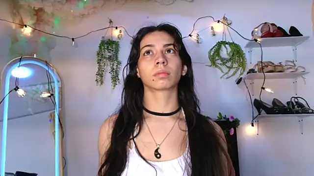 Sussan Oconell online show from July 27, 2026, 1:51 pm