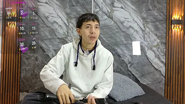 NoahWalker   online show from June 15, 2026, 11:01 am