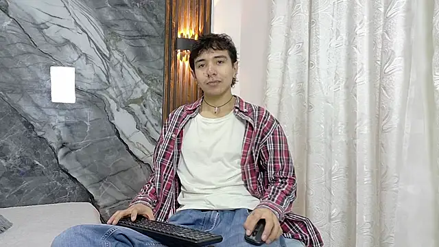 NoahWalker   online show from July 21, 2026, 11:01 am