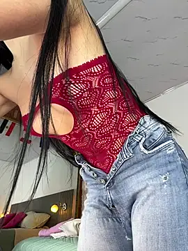 Lila-pinkky online show from July 20, 2026, 11:34 am
