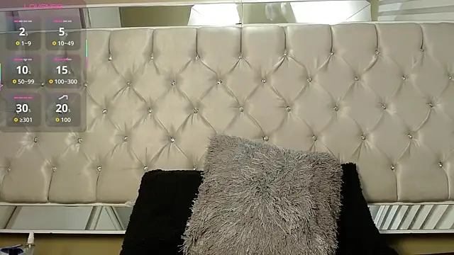 Tinaa Monroe online show from July 25, 2026, 6:22 am
