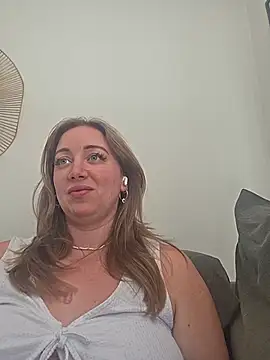 arielsweetieee online show from July 25, 2026, 9:29 am