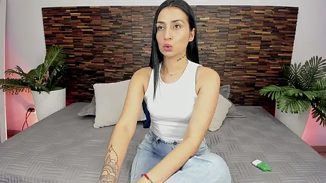 valkiriia   online show from July 12, 2026, 5:20 am