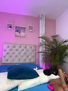 Snapshot of caro_lovings chatting on July 18, 2026, 3:44 am caro lovings online show from July 18, 2026, 3:44 am