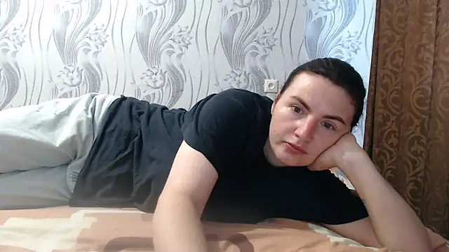 AlinaxJames online show from June 13, 2026, 8:34 am