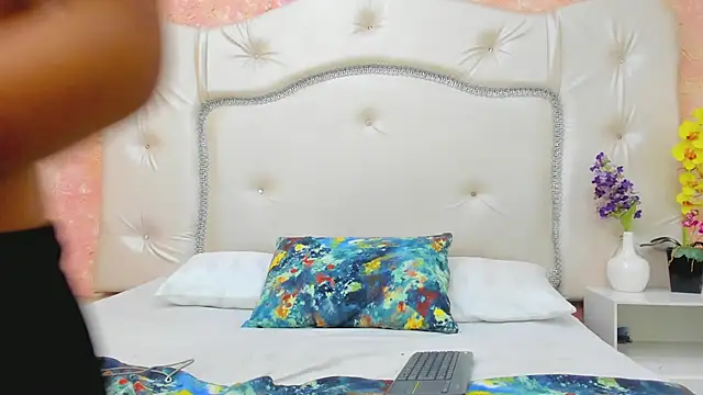 LianCarter  online show from July 28, 2026, 6:20 pm