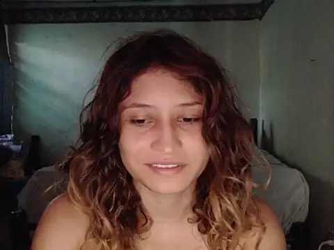 AnnieLorin online show from July 24, 2026, 4:05 pm