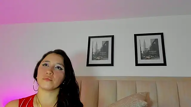 CatalinaSaanz online show from June 11, 2026, 7:01 pm