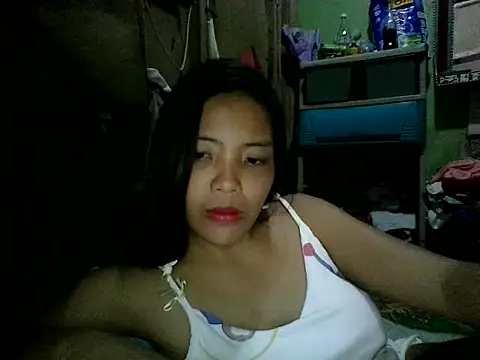 juicyredt online show from May 6, 2026, 12:32 pm