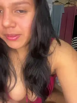 Candelita-hott online show from July 8, 2026, 3:44 am