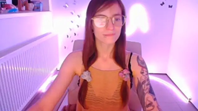 Luna Tantra online show from August 7, 2026, 9:50 pm