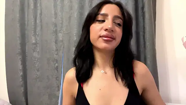 AngellaBarbini online show from June 26, 2026, 2:10 pm