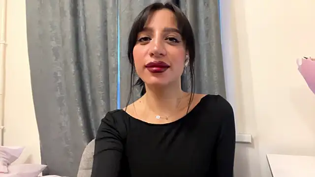 AngellaBarbini online show from June 28, 2026, 2:34 pm