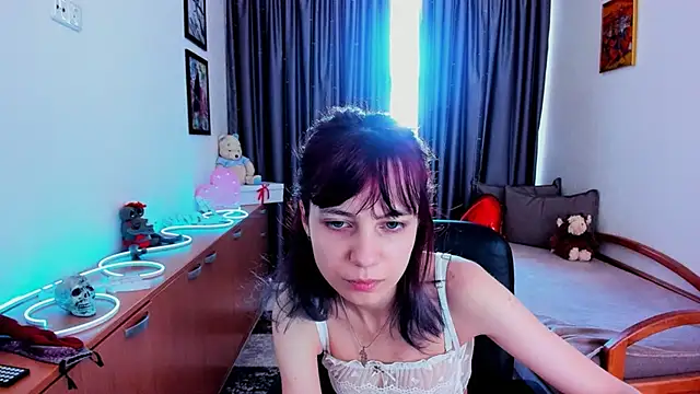 MiniLysii online show from June 22, 2026, 5:48 am
