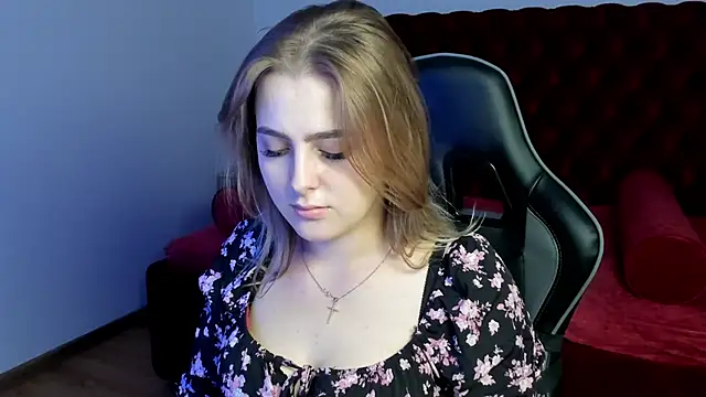 EllaBells online show from May 29, 2026, 5:05 am