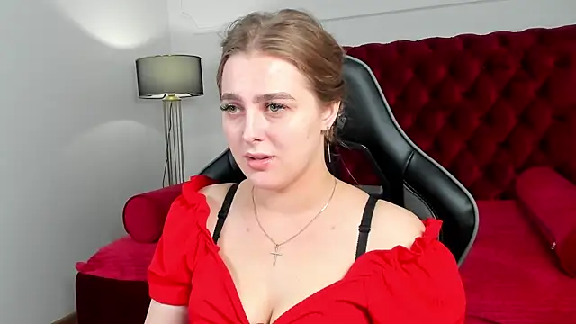 EllaBells online show from June 19, 2026, 5:12 am