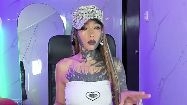 Lucy Doll8 online show from June 15, 2026, 8:22 pm