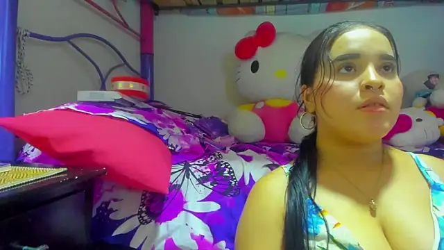 KittyRousee online show from June 17, 2026, 11:49 pm