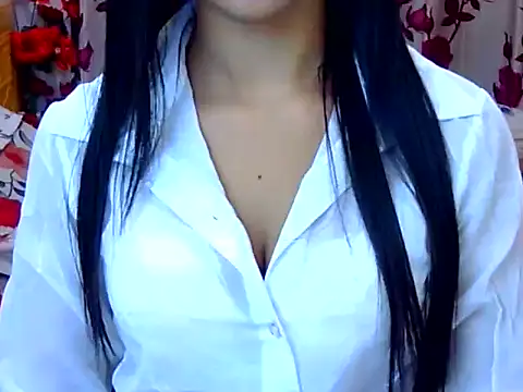 Snapshot of Alina_Nur chatting on June 28, 2026, 2:28 am Alina Nur online show from June 28, 2026, 2:28 am