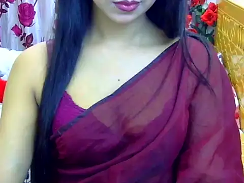Snapshot of Alina_Nur chatting on August 3, 2026, 3:38 pm Alina Nur online show from August 3, 2026, 3:38 pm