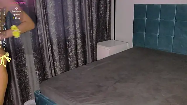 Selenna Dream online show from June 20, 2026, 12:08 pm