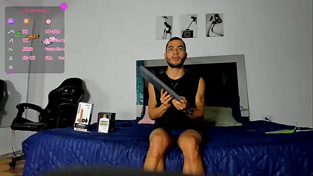 MaxPower003 online show from June 26, 2026, 12:59 am