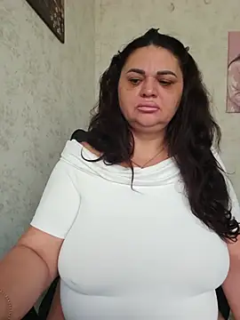 -CUTE-EVVIL- online show from July 24, 2026, 6:33 am