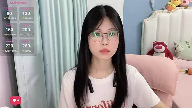 Snapshot of Luna-666 chatting on July 17, 2026, 2:02 pm Luna-666 online show from July 17, 2026, 2:02 pm