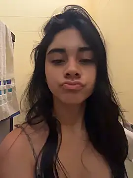 mia moonna online show from August 8, 2026, 12:29 pm