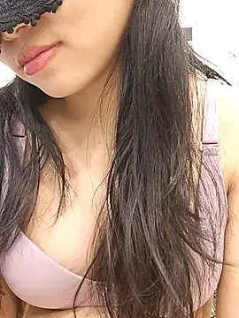 silkyhairs online show from June 3, 2026, 6:38 am