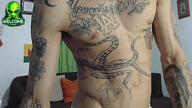 alpha zom online show from June 13, 2026, 3:48 am