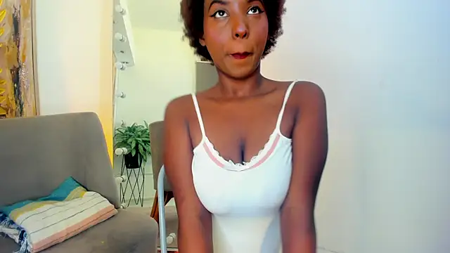 Kiara Curls online show from July 1, 2026, 11:34 am