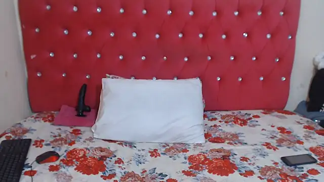 QueensBettyX96 online show from June 16, 2026, 12:19 pm