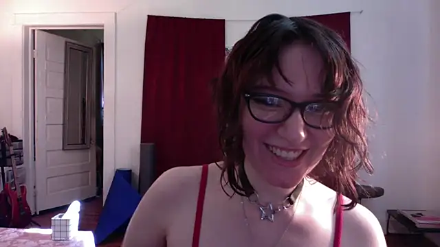 AnnywnBelle online show from May 14, 2026, 10:05 pm