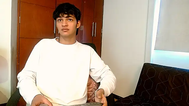 SahirCharm online show from May 22, 2026, 12:11 pm