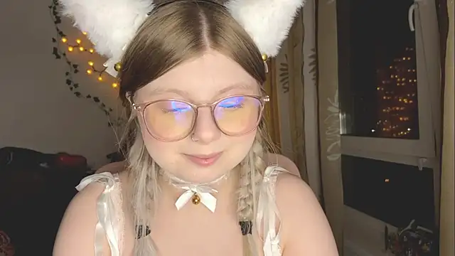 YukiBlush online show from June 16, 2026, 8:22 pm