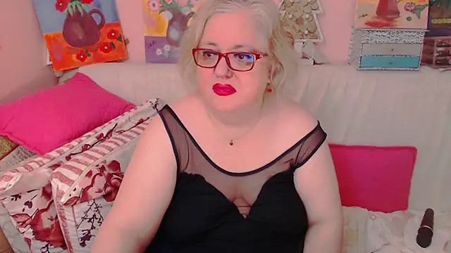 Maturelove xxx online show from May 22, 2026, 7:19 pm