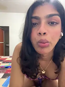 Mayra xx online show from July 28, 2026, 8:01 pm