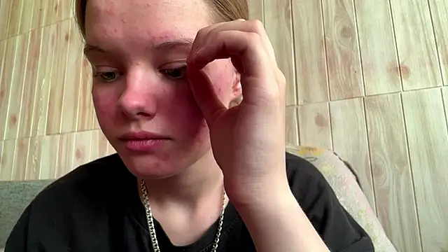 Malinwitch online show from June 19, 2026, 3:16 pm