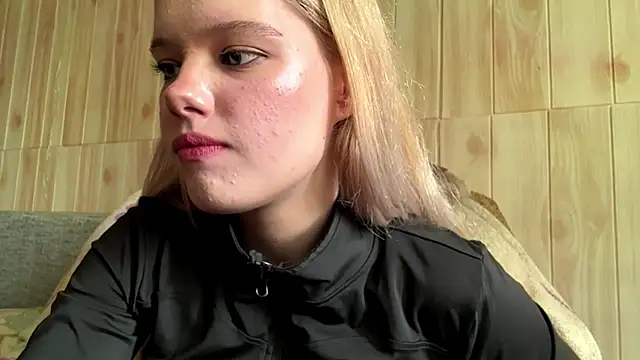 Malinwitch online show from June 20, 2026, 2:53 pm