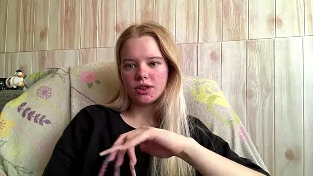 Malinwitch online show from July 4, 2026, 7:14 am