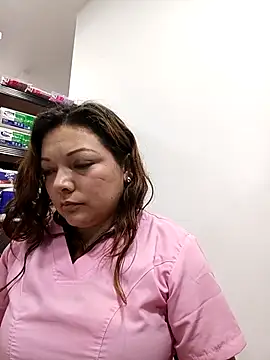SAMANTHA--02 online show from May 11, 2026, 4:04 pm