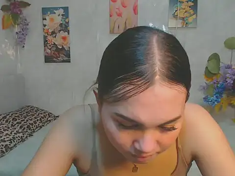 ur asiankat online show from May 14, 2026, 3:24 am