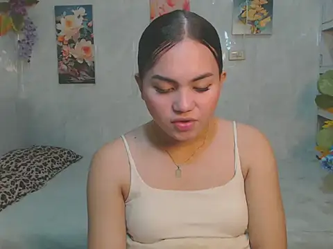 ur asiankat online show from May 15, 2026, 4:52 am