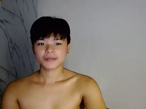 yourhotasiandoms online show from August 7, 2026, 4:58 am