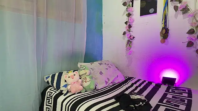  peachyboy online show from June 11, 2026, 3:48 am