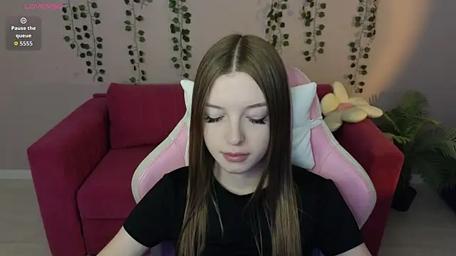 Eva Th0mpson online show from July 9, 2026, 12:58 am